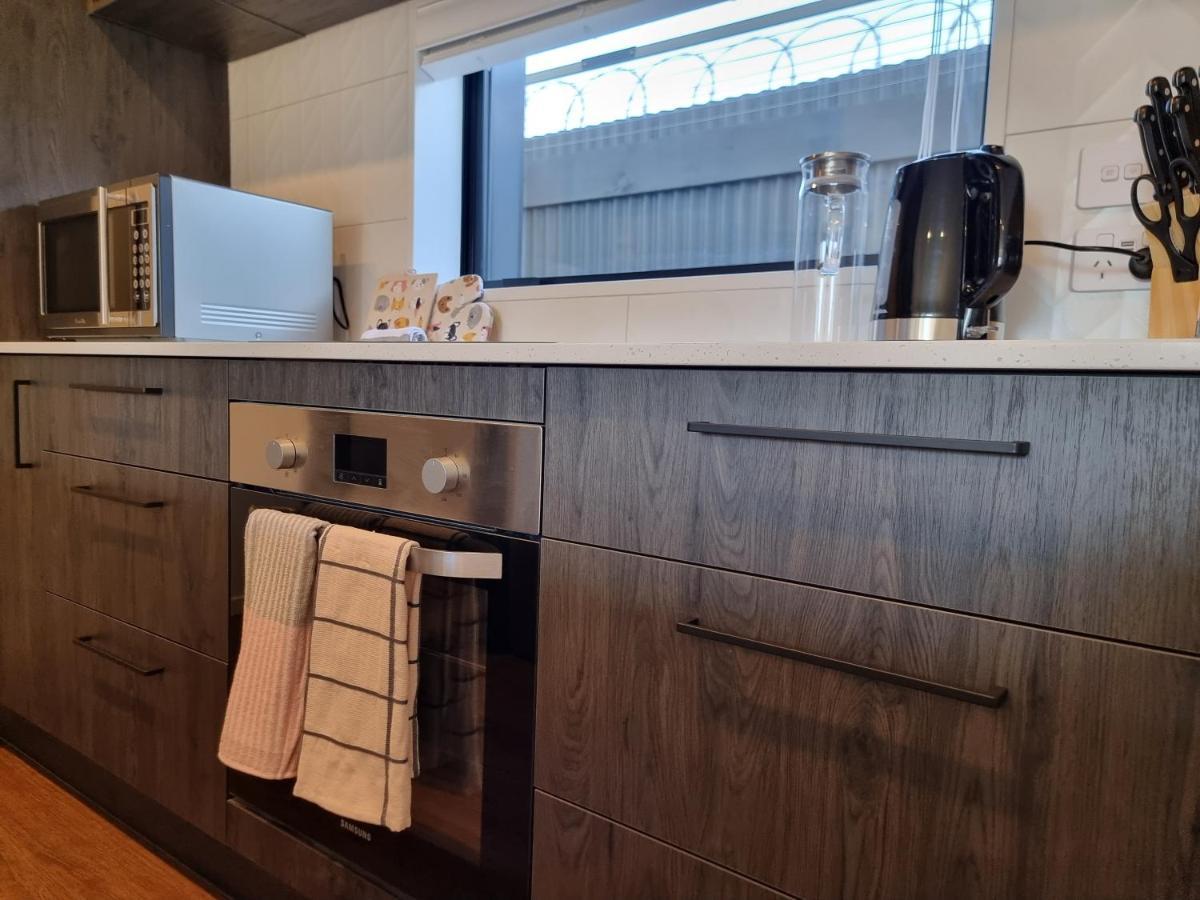Вилла Addington Townhouse With Carpark 8Mins Walk To Hagley Park South Крайстчёрч Экстерьер фото